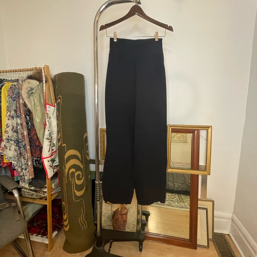 Lululemon Dance Studio Jogger Pants with Ankle Drawstrings, sz 6